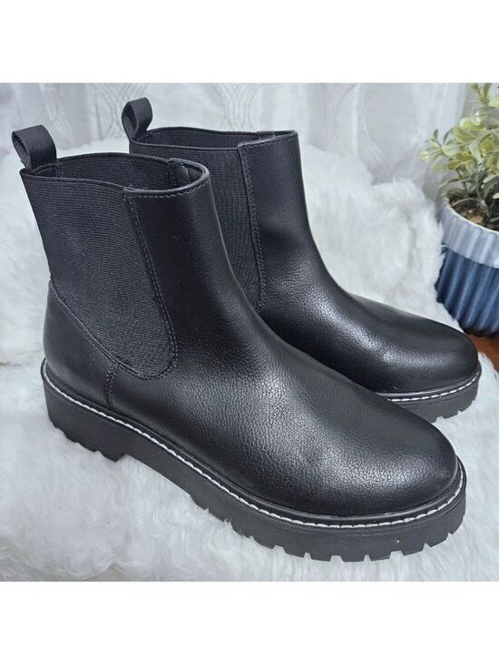 DV by Dolce Vita Shoes - DOLCE VITA Lobera Black Faux Leather Ankle Boots Sz 8